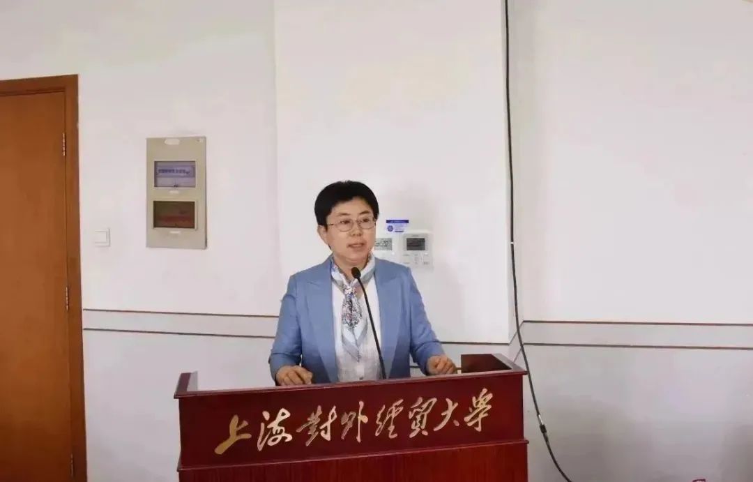 艳妇臀荡乳欲伦交换H漫-吉沢明歩作品番号-久久精品国产精品亚洲红杏-国产亚洲精品自在线亚洲情侣-5G影院天天5G天天爽向上海对外经贸大学金融管理学院颁发奖学金、奖教金