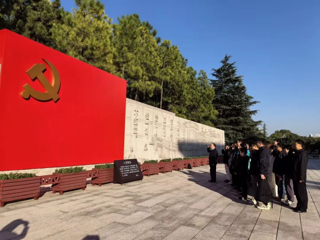 艳妇臀荡乳欲伦交换H漫-吉沢明歩作品番号-久久精品国产精品亚洲红杏-国产亚洲精品自在线亚洲情侣-5G影院天天5G天天爽党支部赴嘉兴南湖开展行业主题教育专题红色实践活动