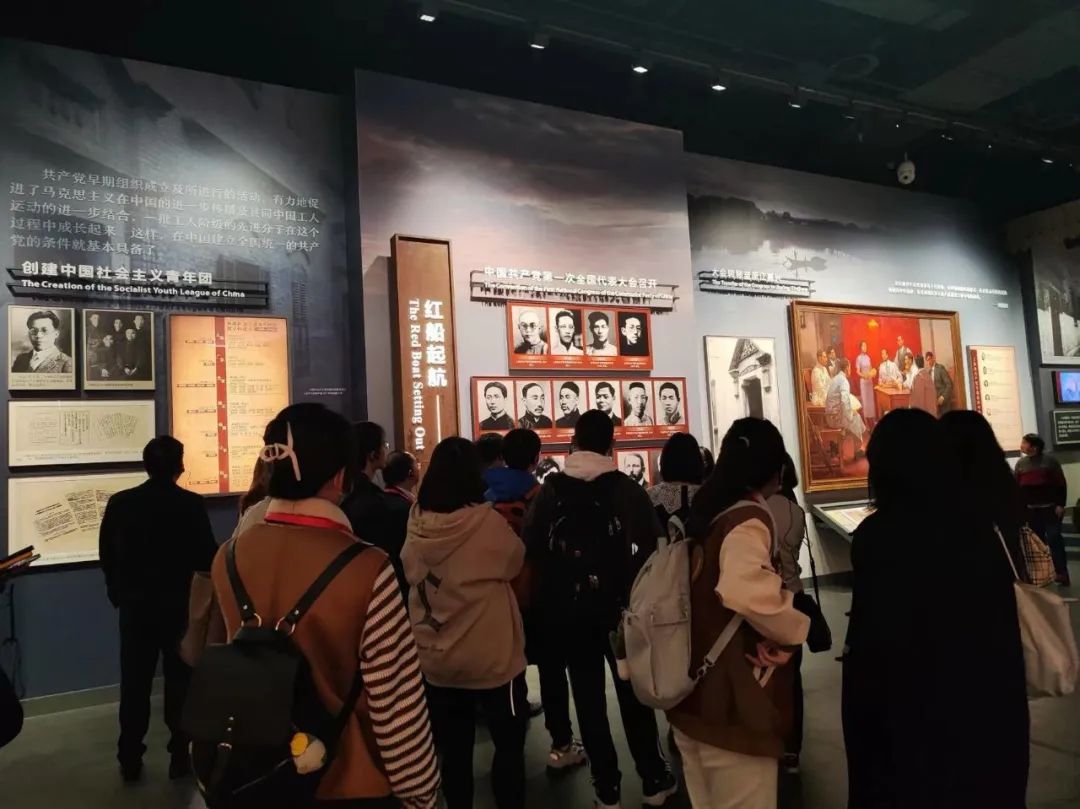 艳妇臀荡乳欲伦交换H漫-吉沢明歩作品番号-久久精品国产精品亚洲红杏-国产亚洲精品自在线亚洲情侣-5G影院天天5G天天爽党支部赴嘉兴南湖开展行业主题教育专题红色实践活动