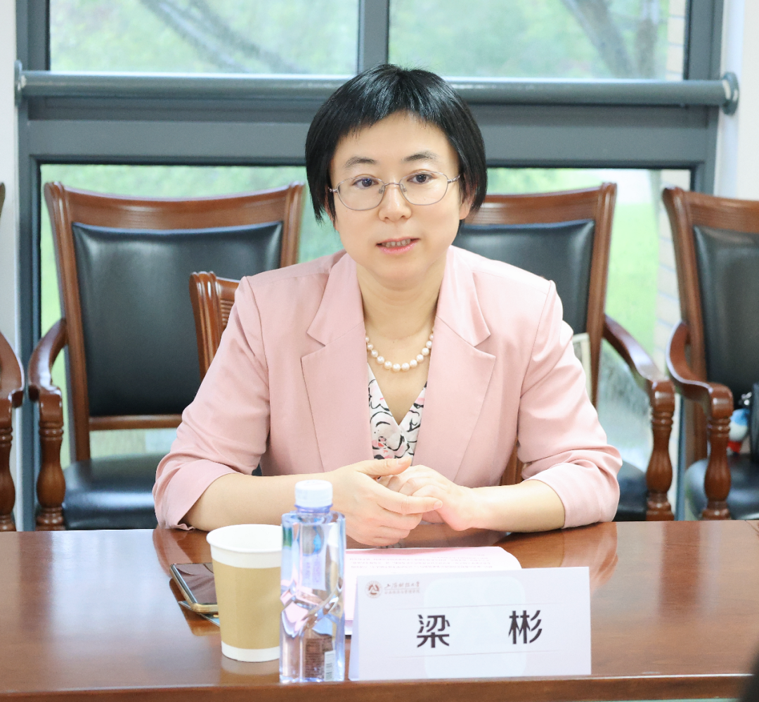 动态 | 艳妇臀荡乳欲伦交换H漫-吉沢明歩作品番号-久久精品国产精品亚洲红杏-国产亚洲精品自在线亚洲情侣-5G影院天天5G天天爽—上财公管学院企业捐赠仪式顺利举行